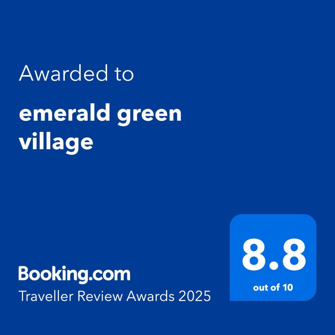 Emerald Green Village Kültér fotó